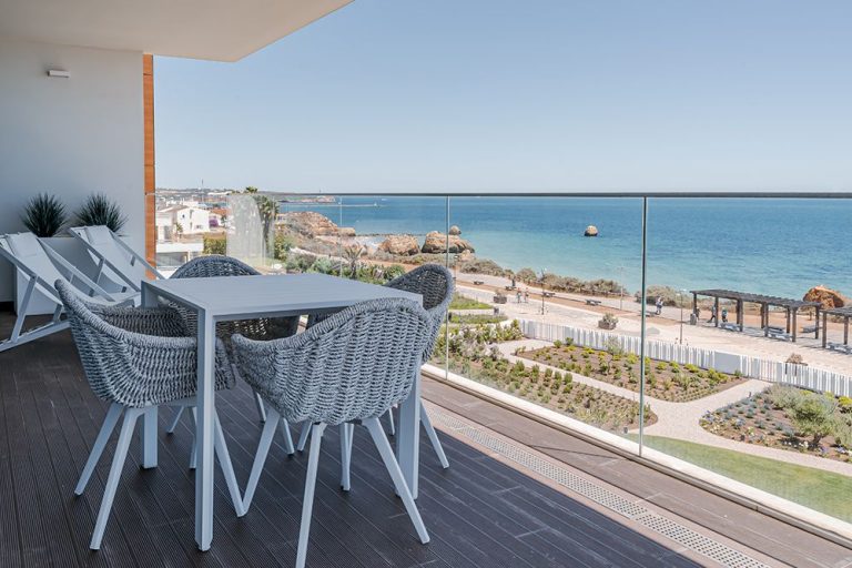 Apartment with terrace and Sea View Algarve