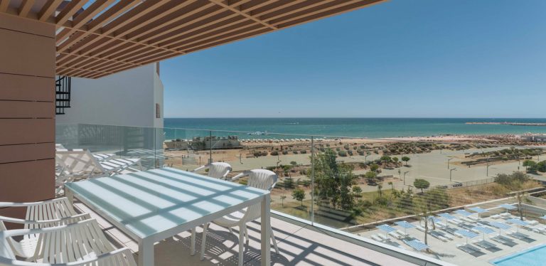Apartment with terrace and Sea View Algarve